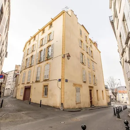 Apartment Loveroom En Centre Avec Jacuzzi - Notre Dame